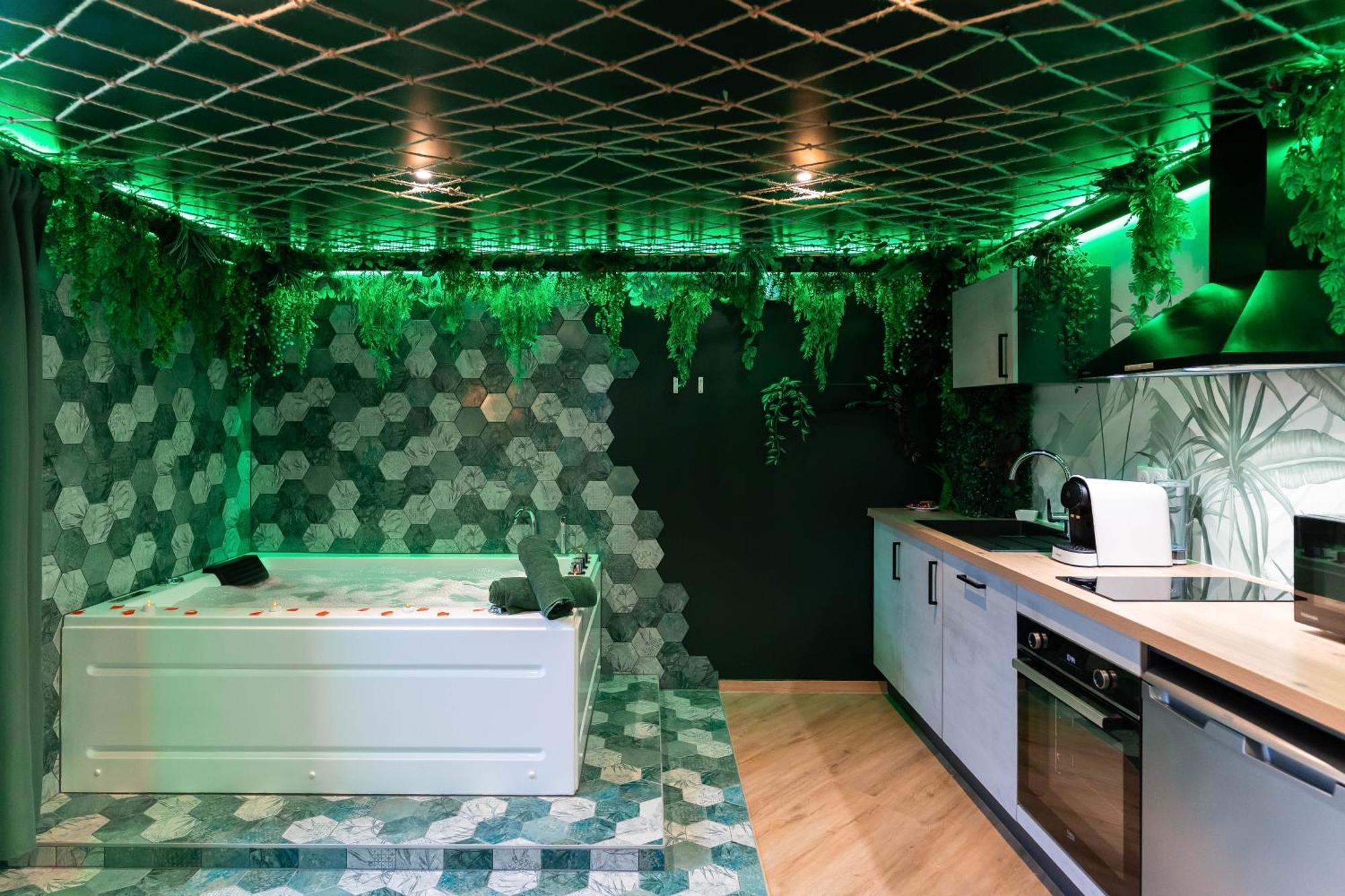 L'Oasis Tropicale, Jacuzzi, Love Room Roppenheim Exteriör bild